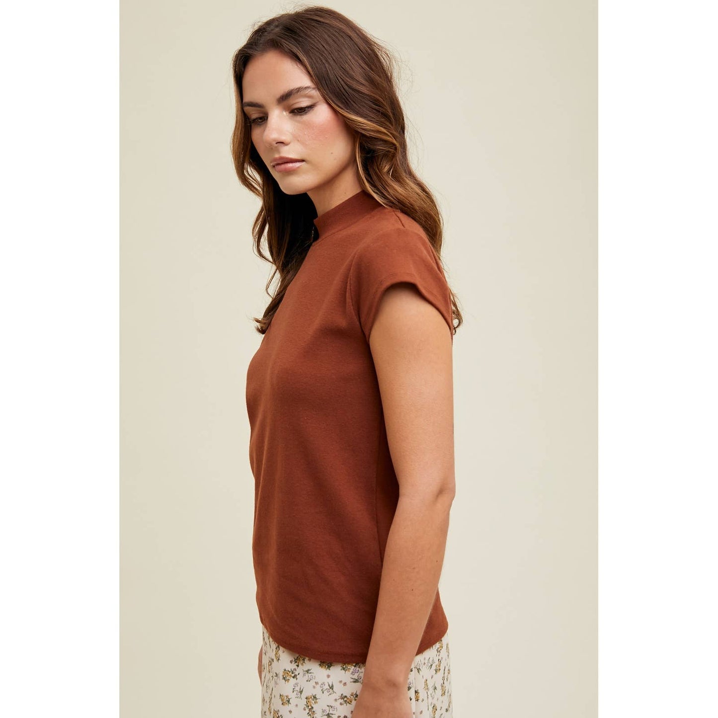 MOCK NECK CAP SLEEVE