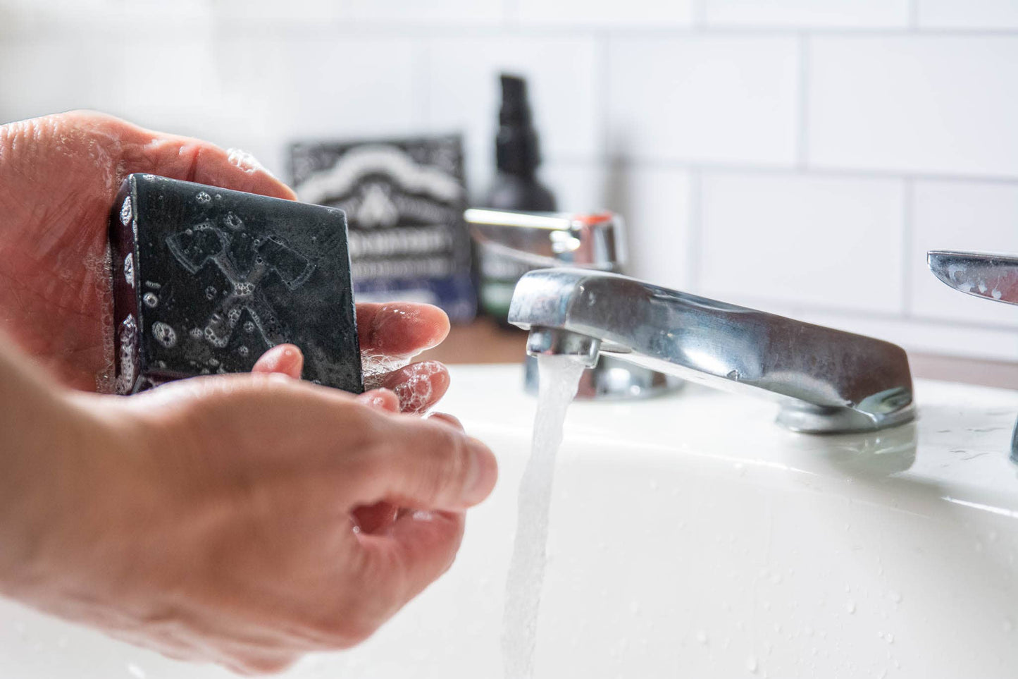 ❄️Stocking stuffer ⚫ Charcoal Soap - Bear - Mens