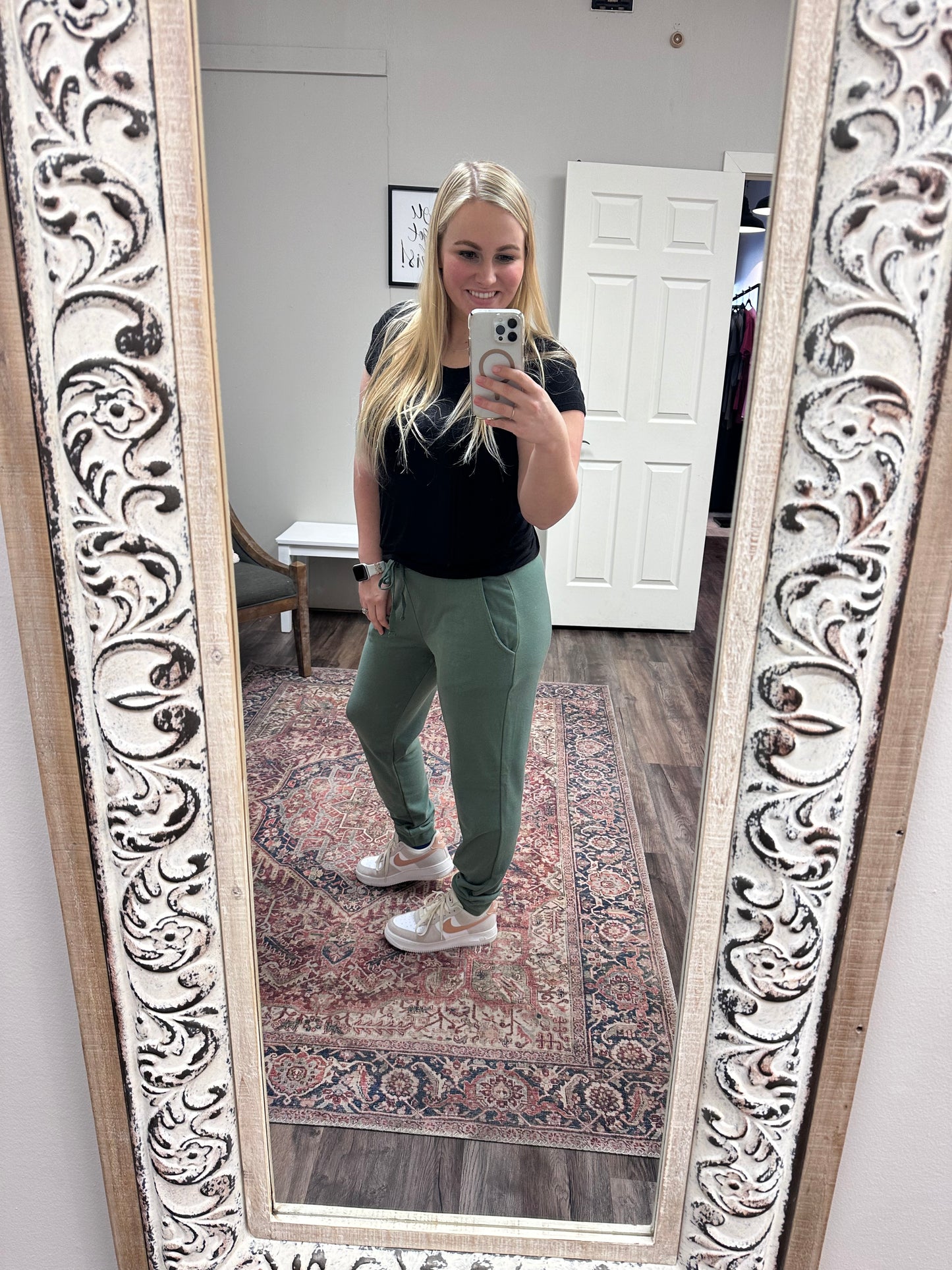 Green jogger pant