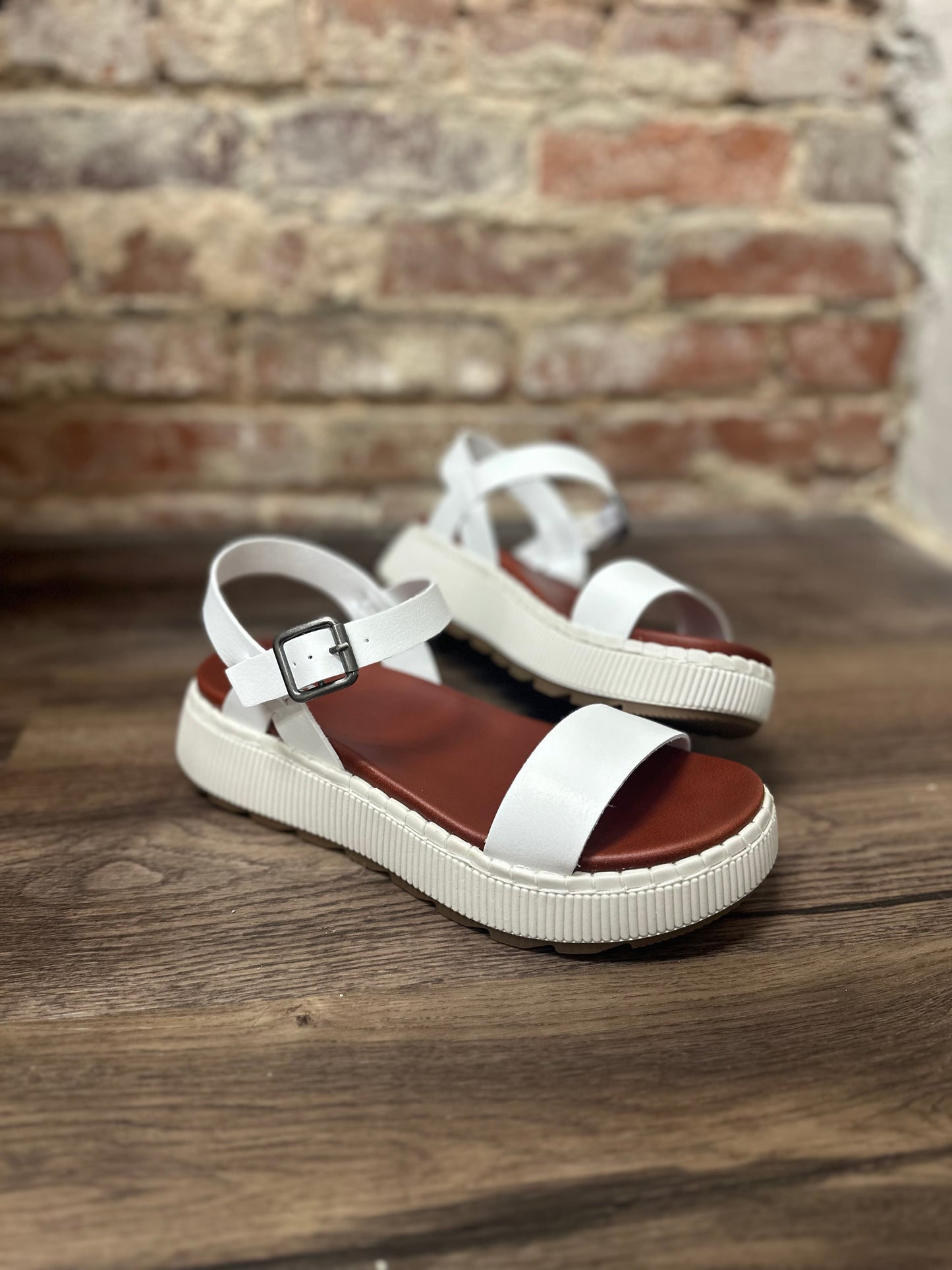 Hayley white sandal