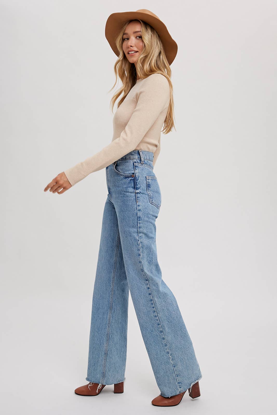 SEMI SHEER SWEETHEART NECK TOP