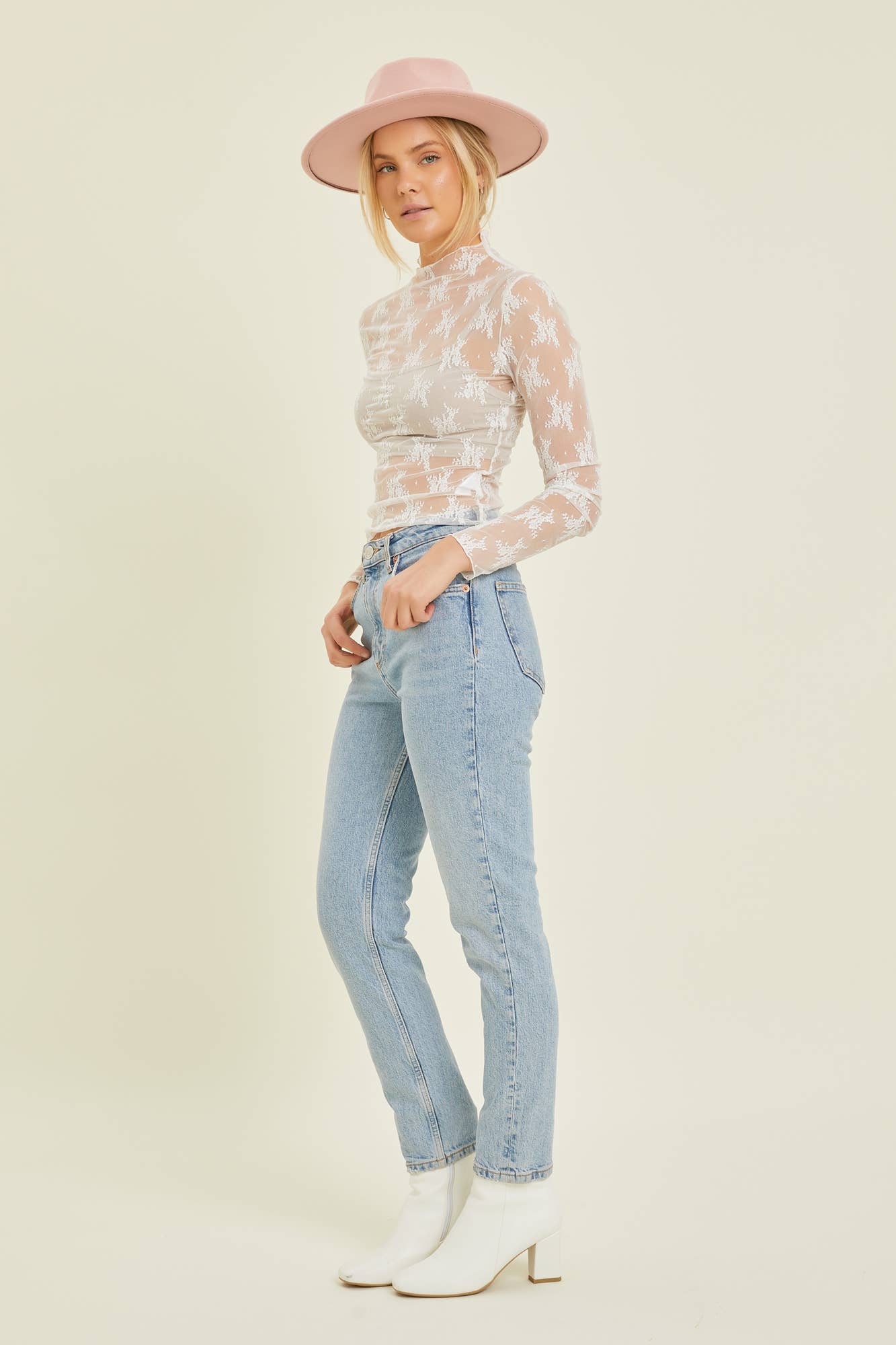 LACE TOP