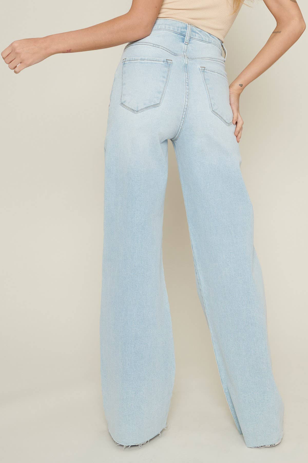 90's Baby Wide Jeans