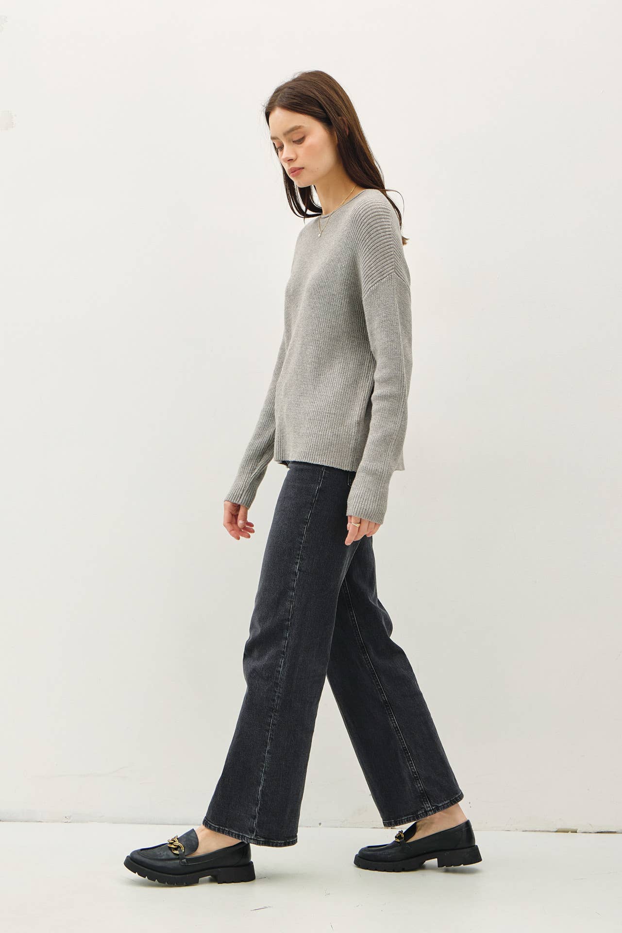 SOFT WAFFLE KNIT RAW HEM SWEATER