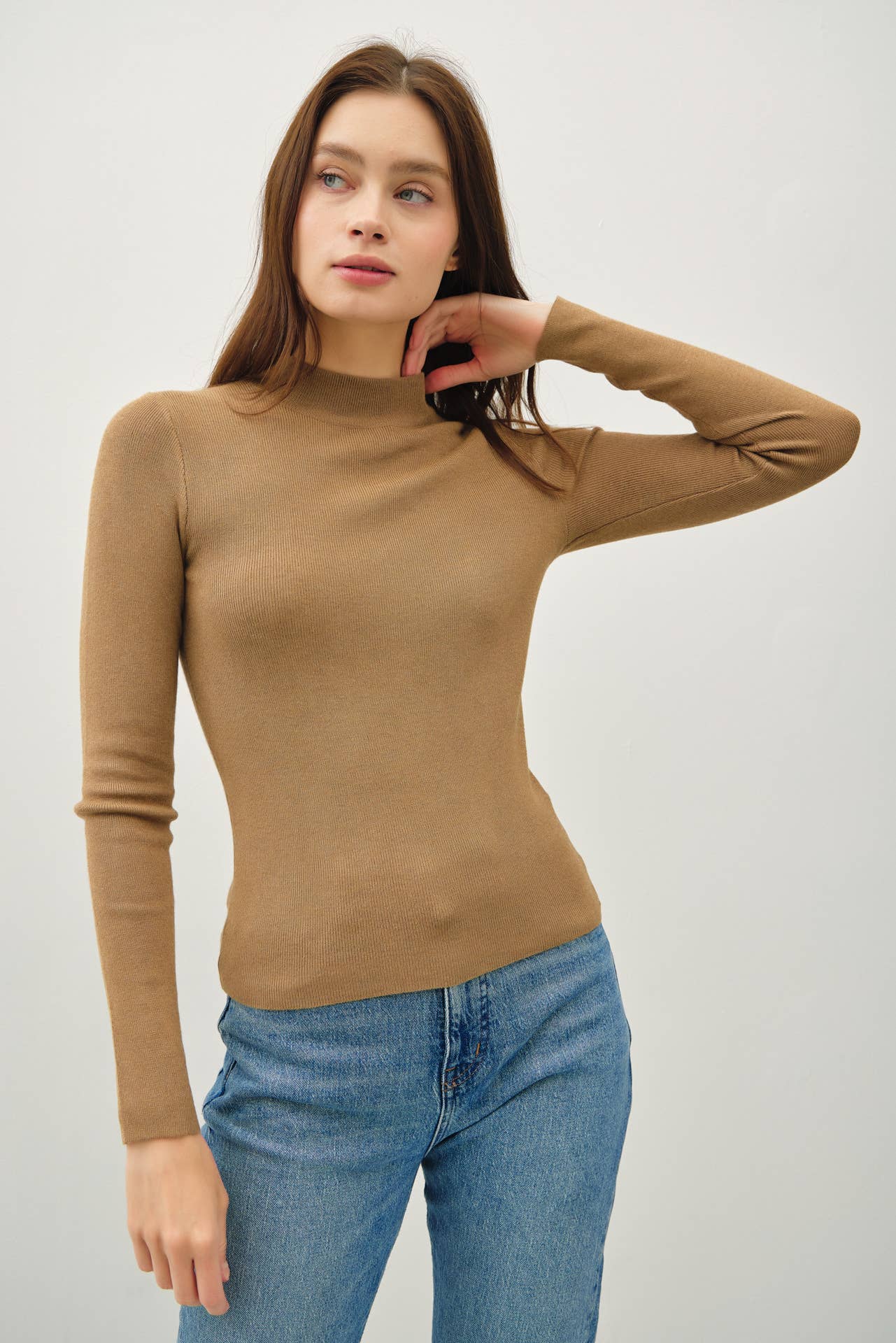 BASIC RIBBED MOCKNECK SWEATER