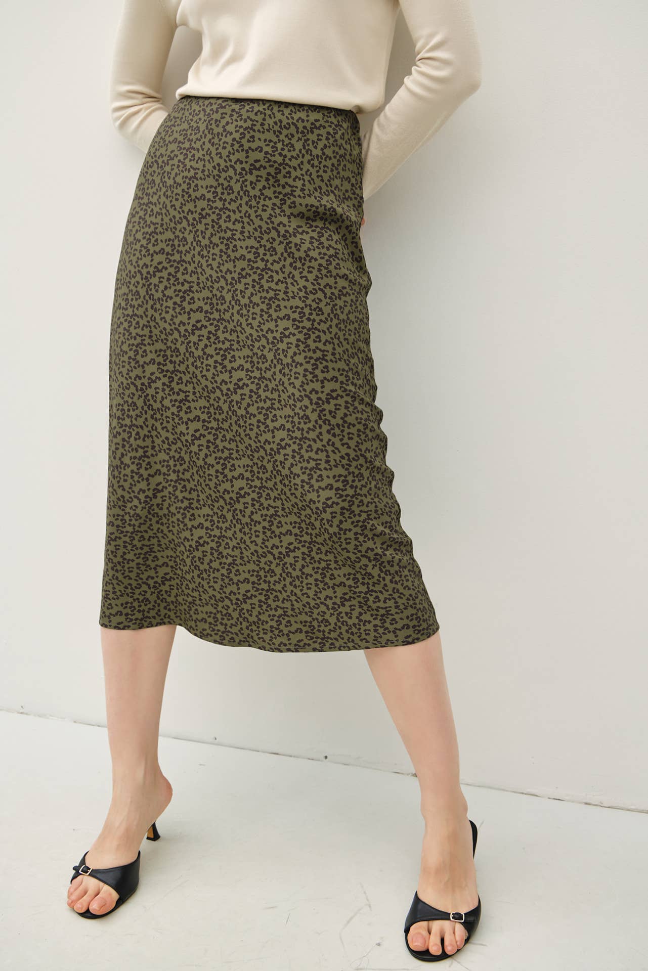 PRINT MIDI SKIRT WITH ELASTIC WAISTBAND