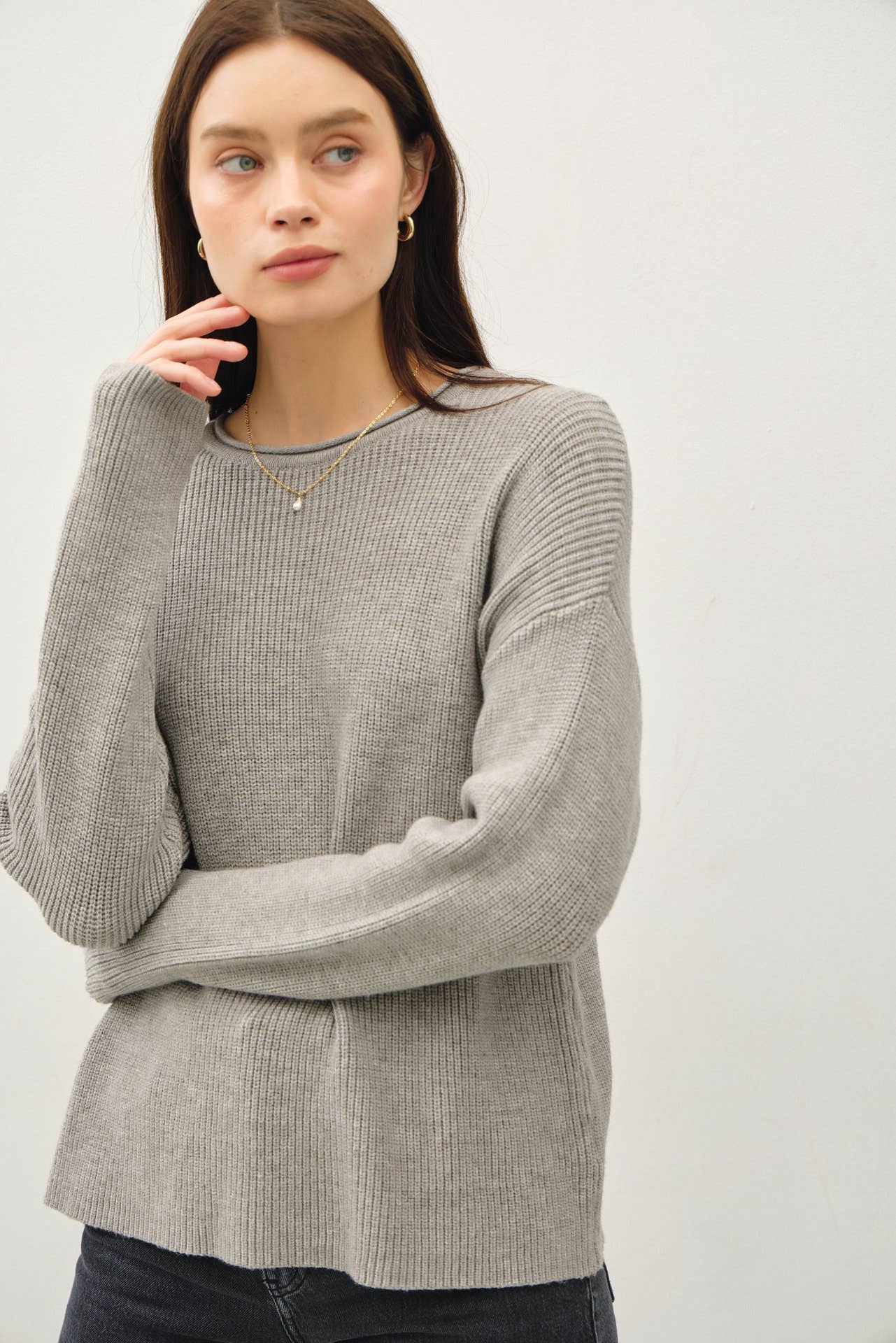 SOFT WAFFLE KNIT RAW HEM SWEATER