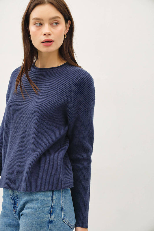 SOFT WAFFLE KNIT RAW HEM SWEATER