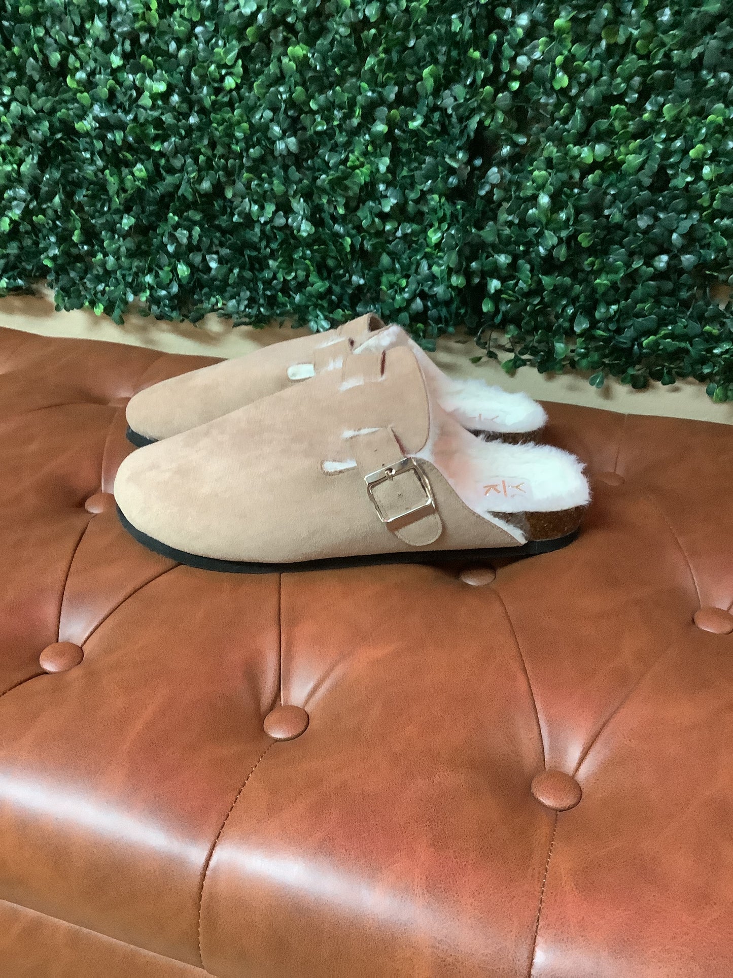 Nikki shoe size 10